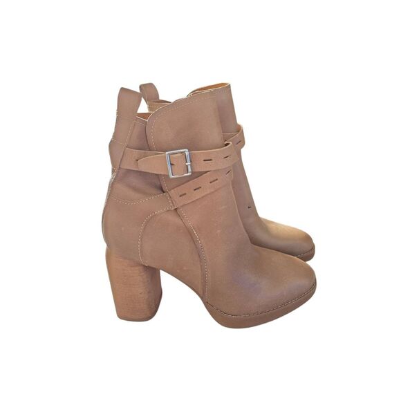 Lucky Brand Ankle Boots Size 7.5 Tan Block Heel Leather Upper - Picture 2 of 9